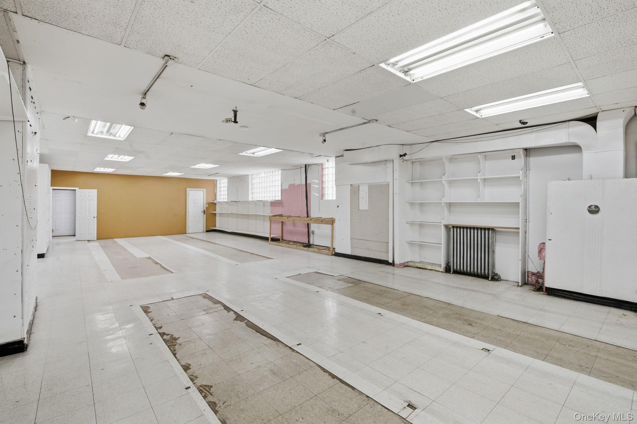 7 New Main Street – For Rent photo 10
