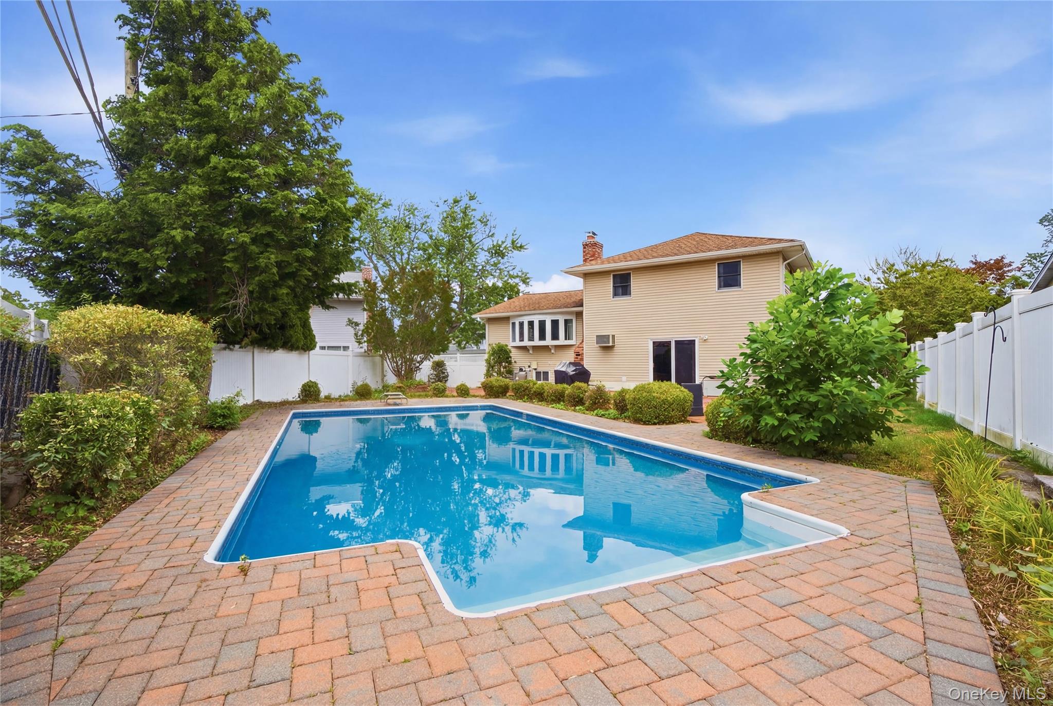 6 Navy Drive – For Sale photo 10