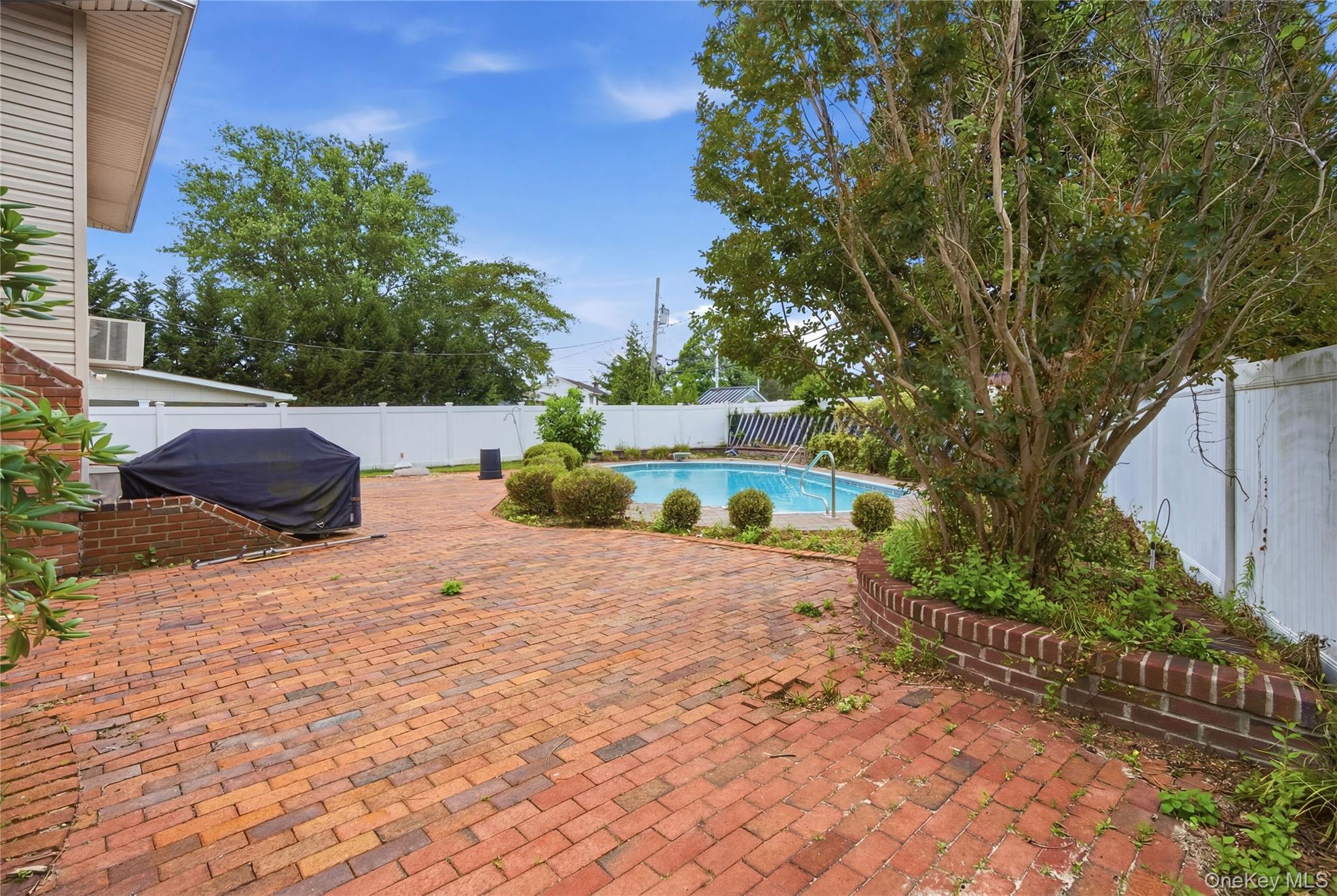 6 Navy Drive – For Sale photo 14