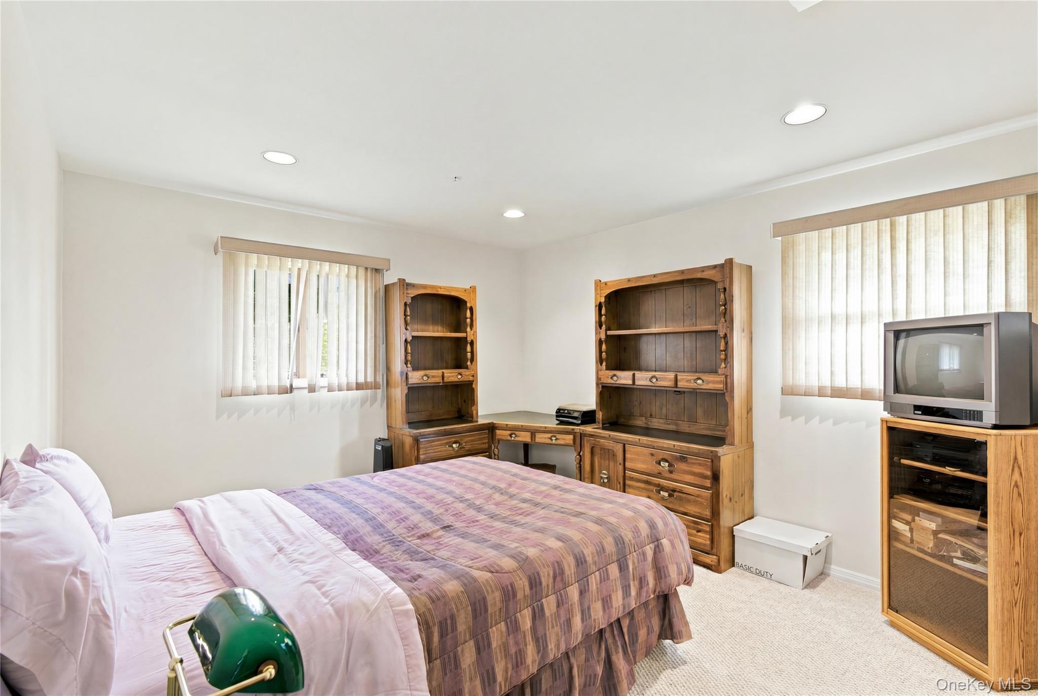 6 Navy Drive – For Sale photo 24