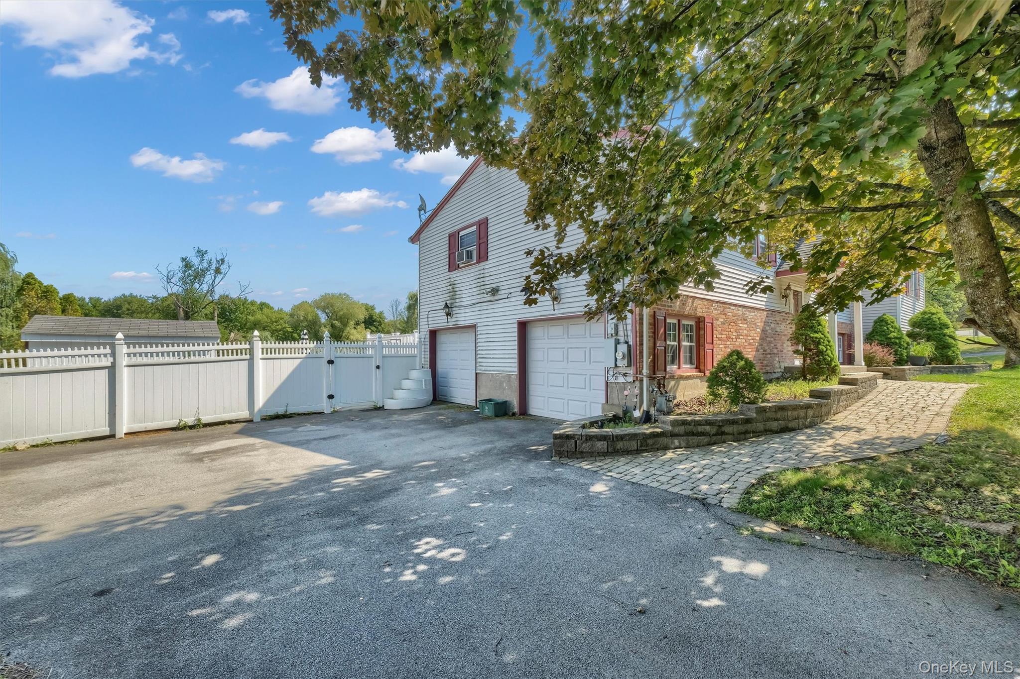 7 Briarwood Avenue – For Sale photo 3