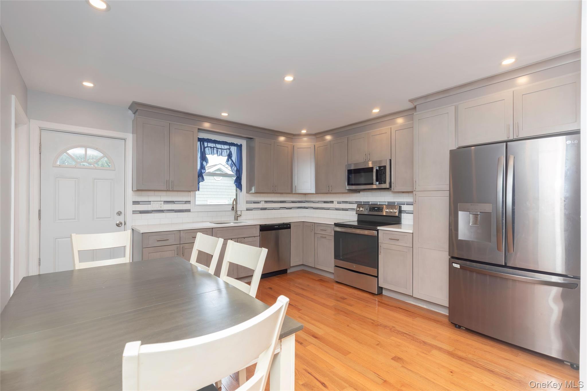 72 Edgewater Park Drive, Unit 72C photo 3