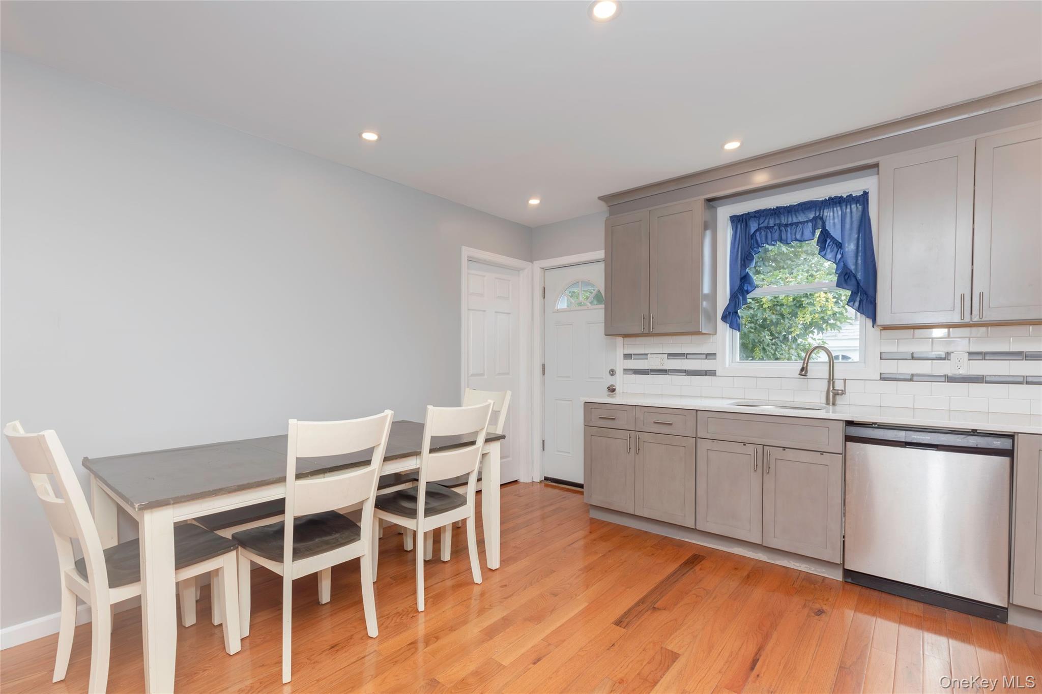 72 Edgewater Park Drive, Unit 72C photo 2