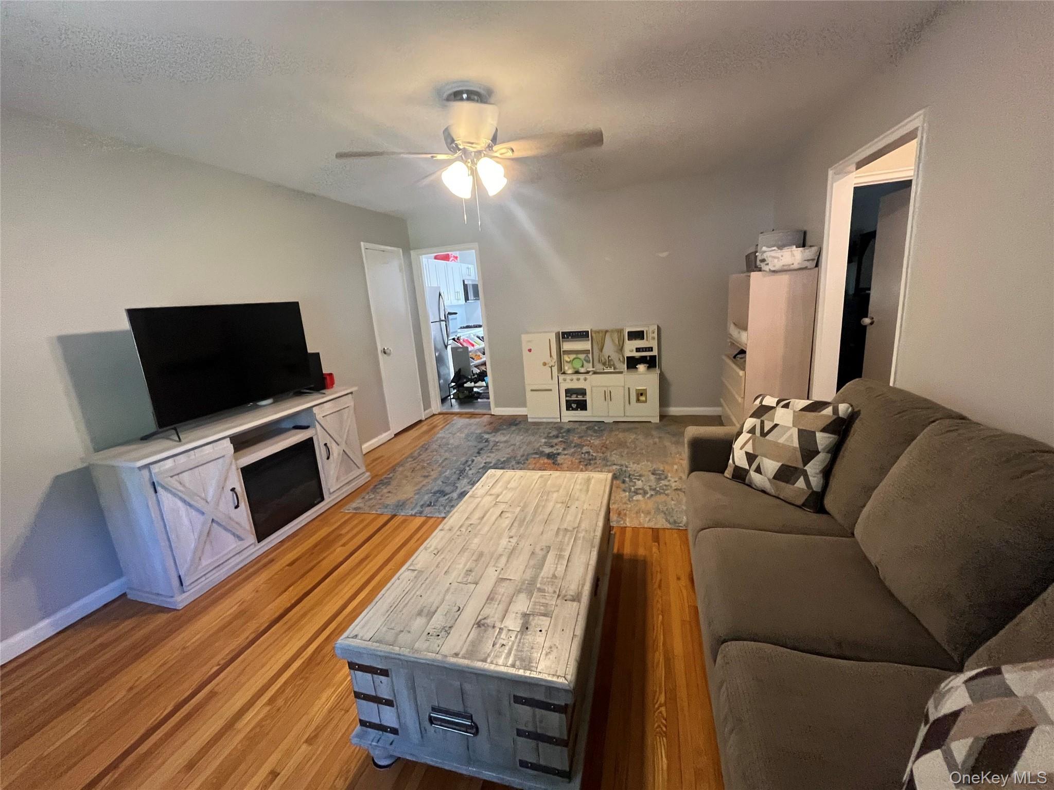 460 Tuckahoe Road, Unit 6A photo 4