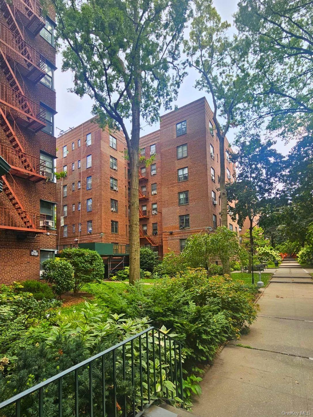 78-10 34th Avenue, Unit 1H photo 14