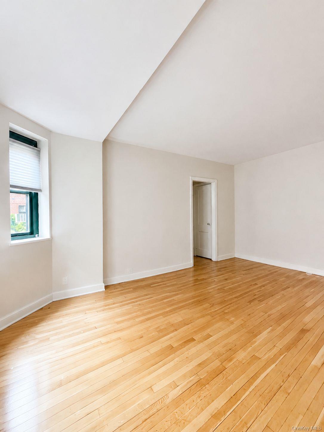 78-10 34th Avenue, Unit 1H photo 7