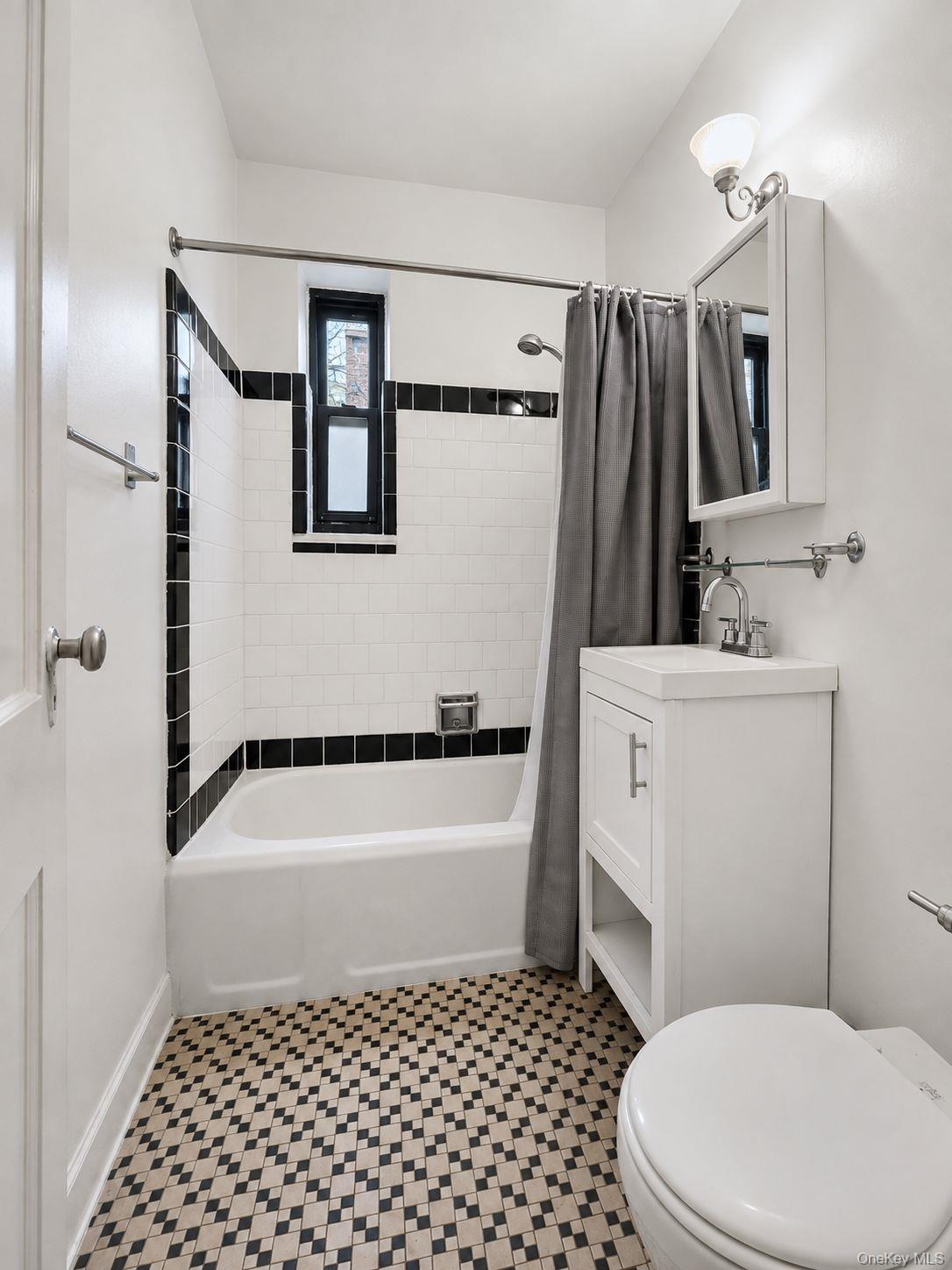 78-10 34th Avenue, Unit 1H photo 12