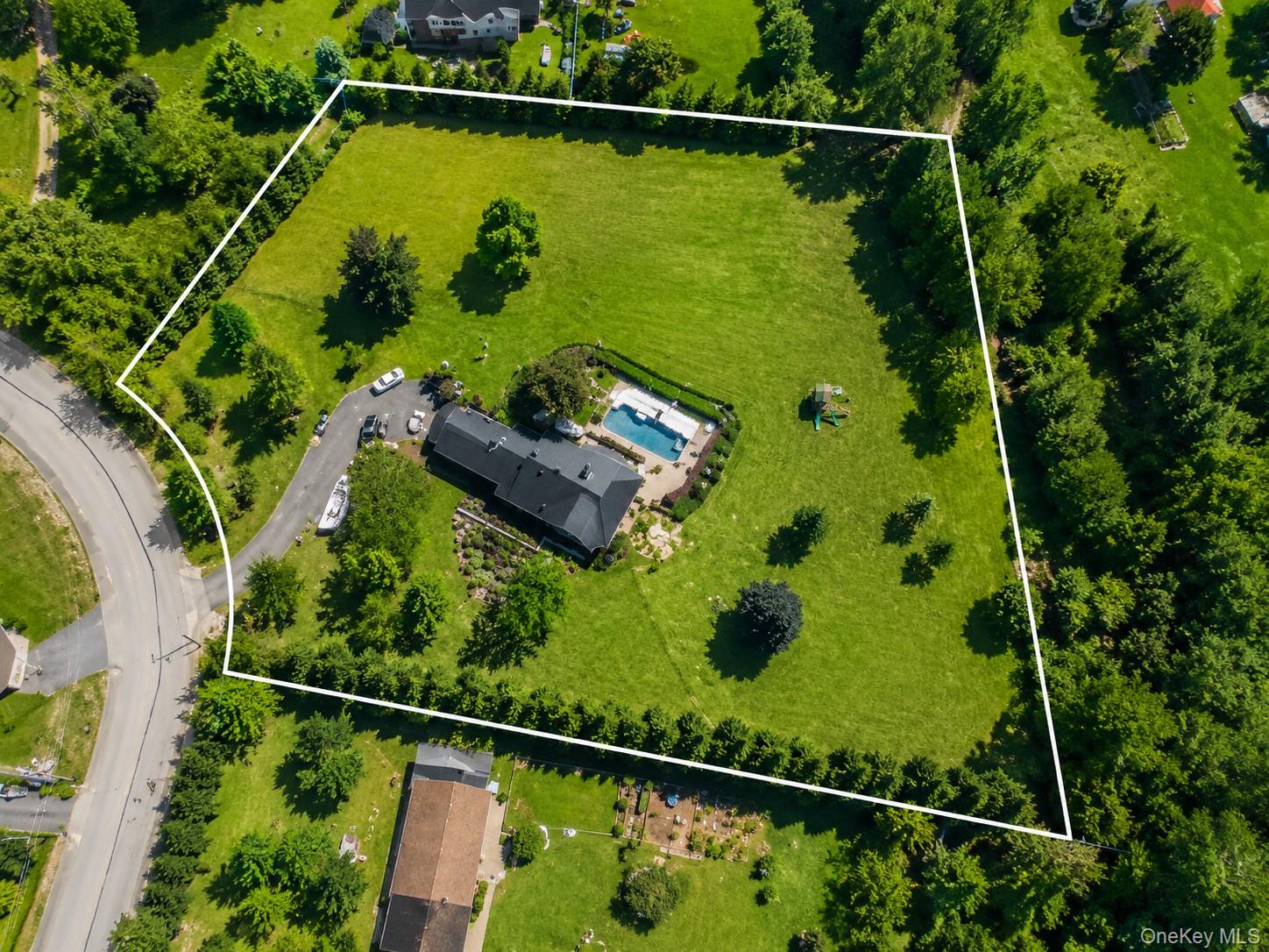6 Vista Drive – For Sale