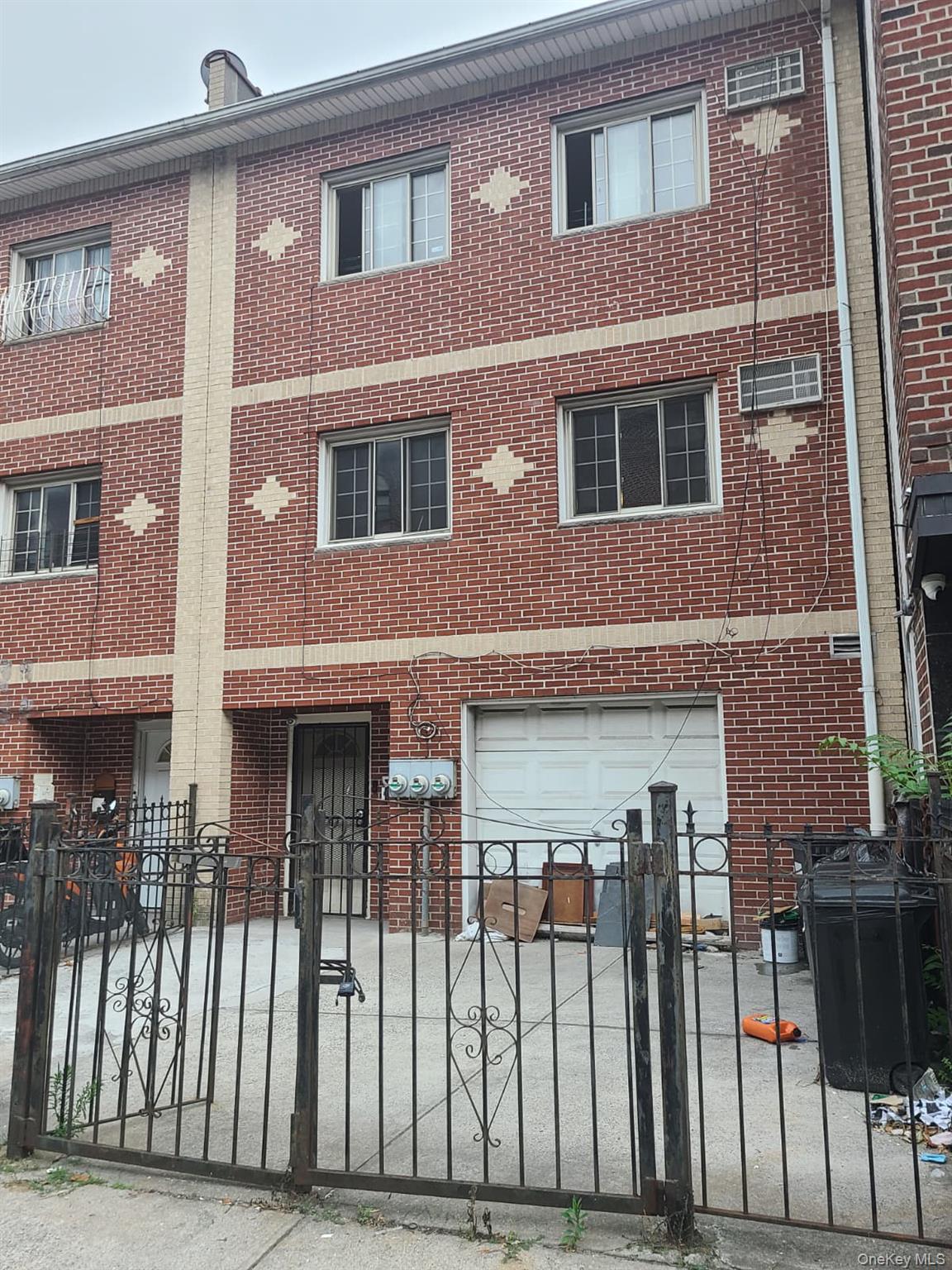 404 E 21st Street – For Sale