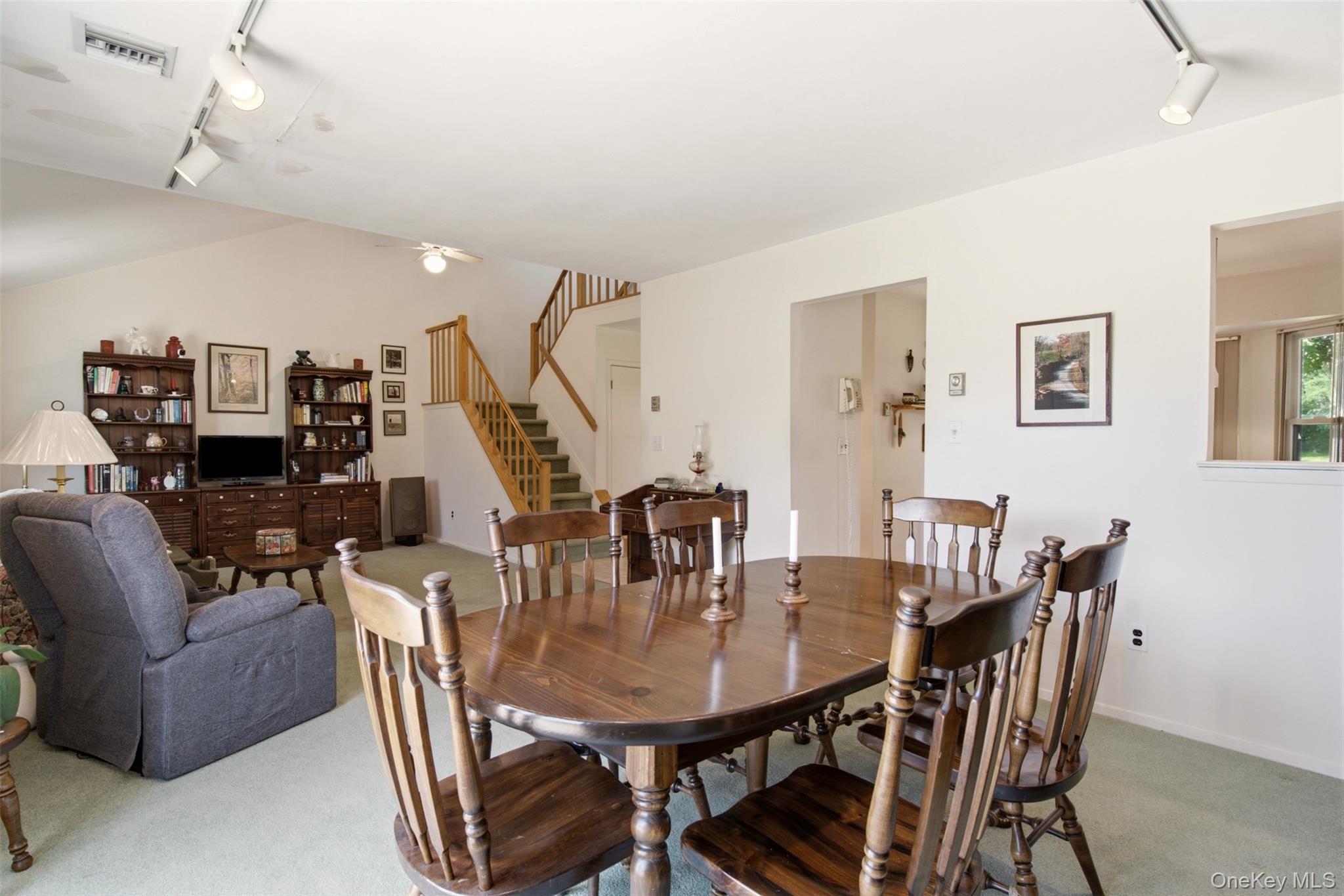 113 Scarlett Drive – For Sale photo 8
