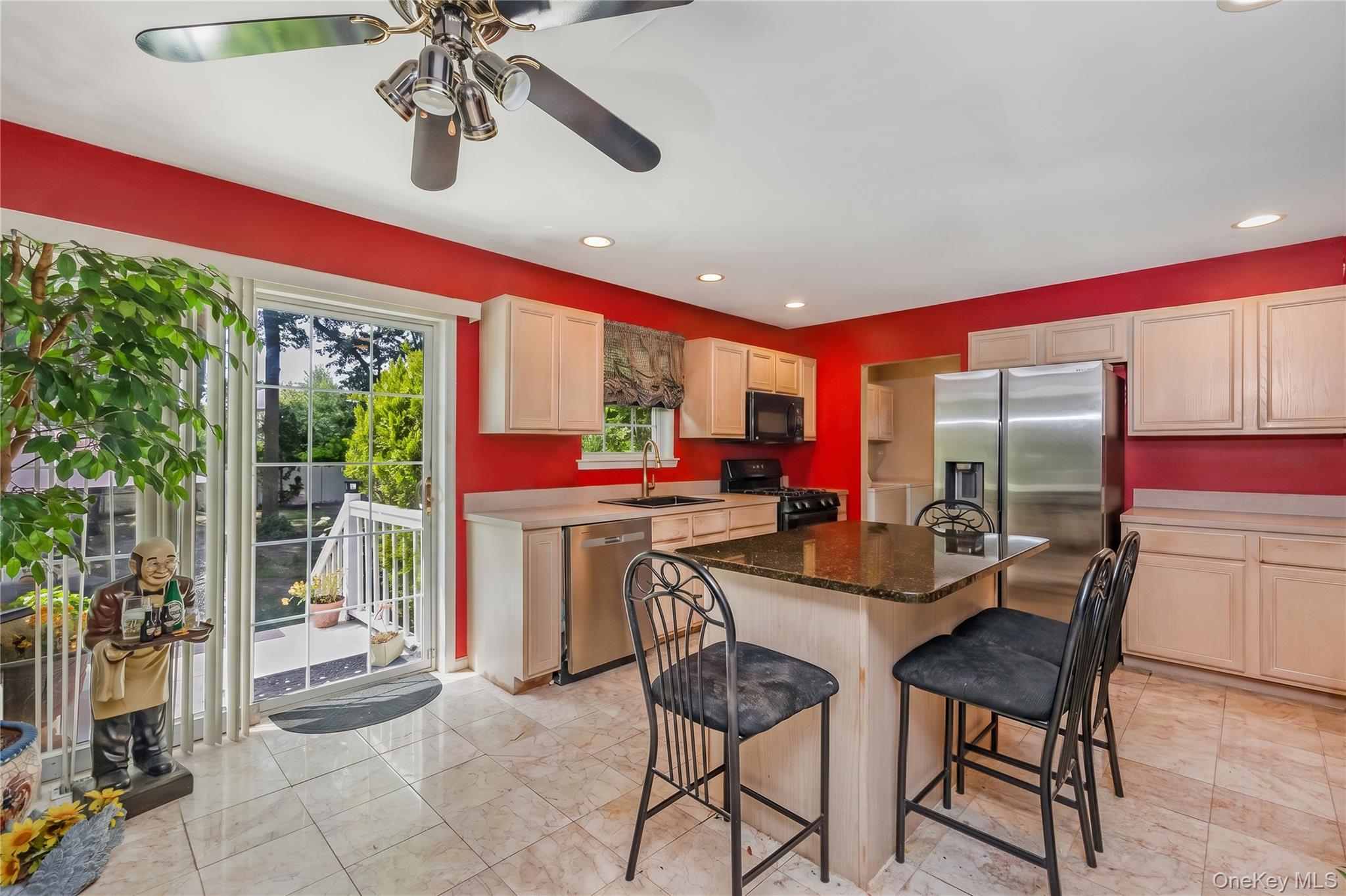 10 Gaetano Lane – For Sale photo 10