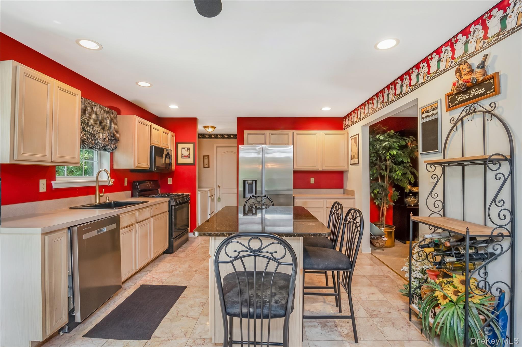 10 Gaetano Lane – For Sale photo 11
