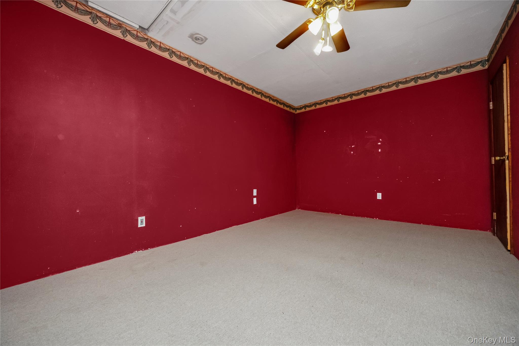 10 Gaetano Lane – For Sale photo 32