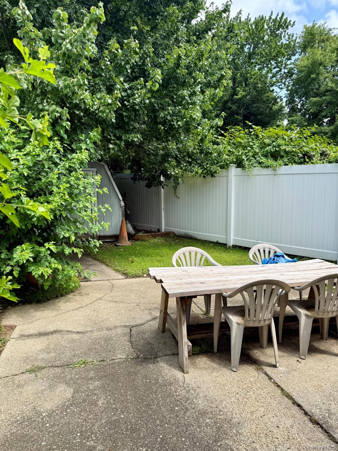 1207 Slabey Avenue – For Sale photo 25