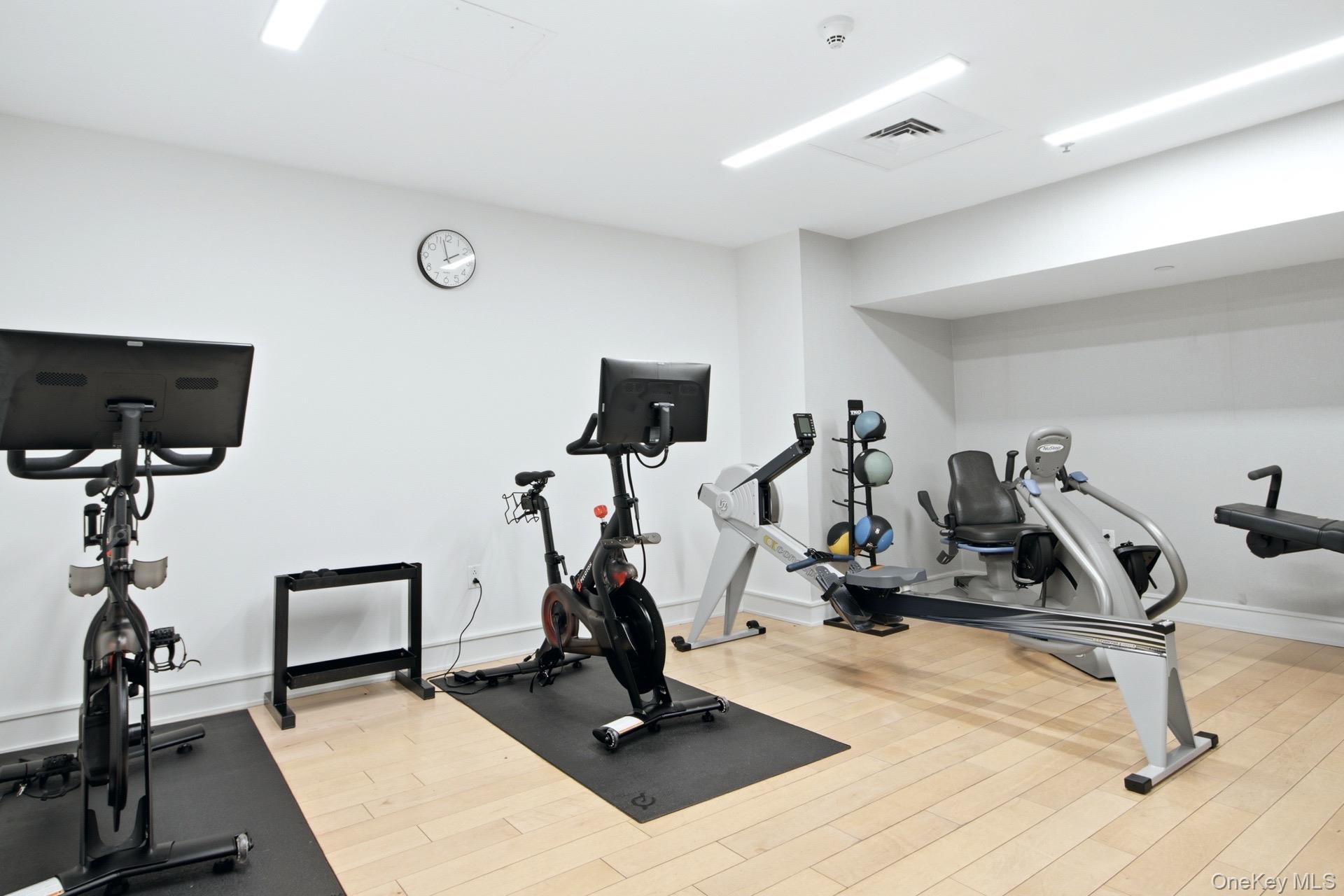 1 Renaissance Square, Unit 26G photo 28