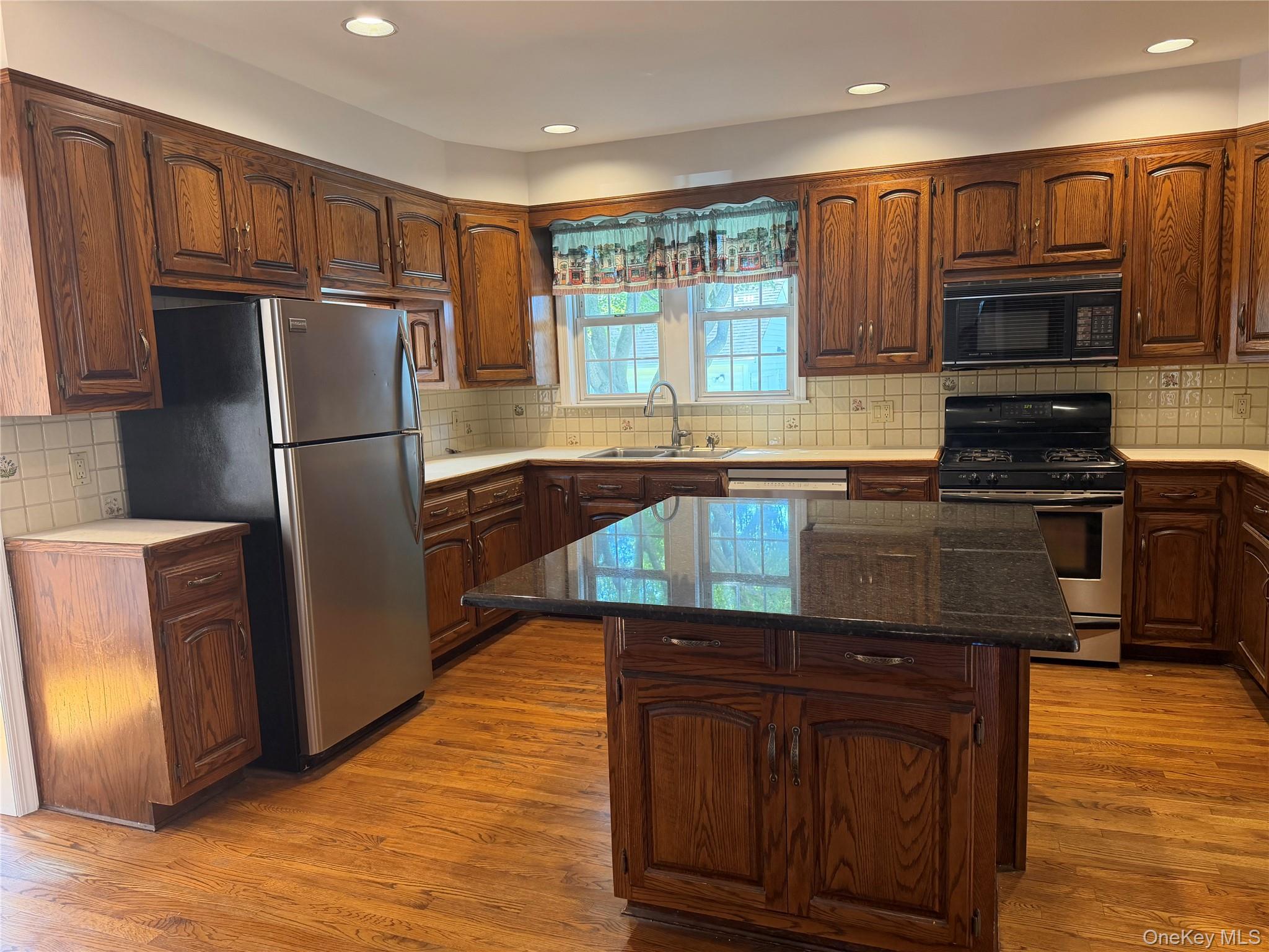 13 Walnut Street – For Rent photo 8