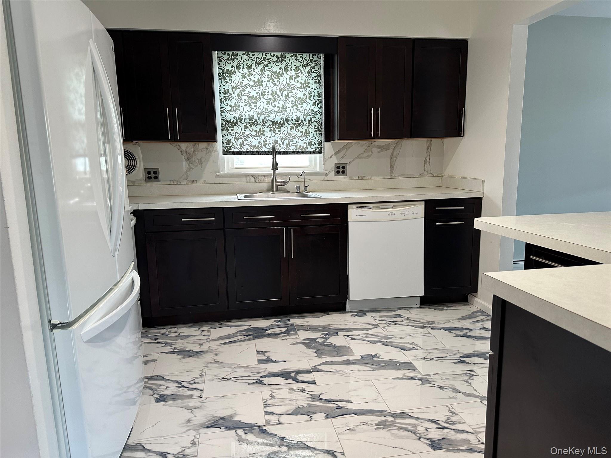 345 Travis Avenue, Unit 2 photo 7