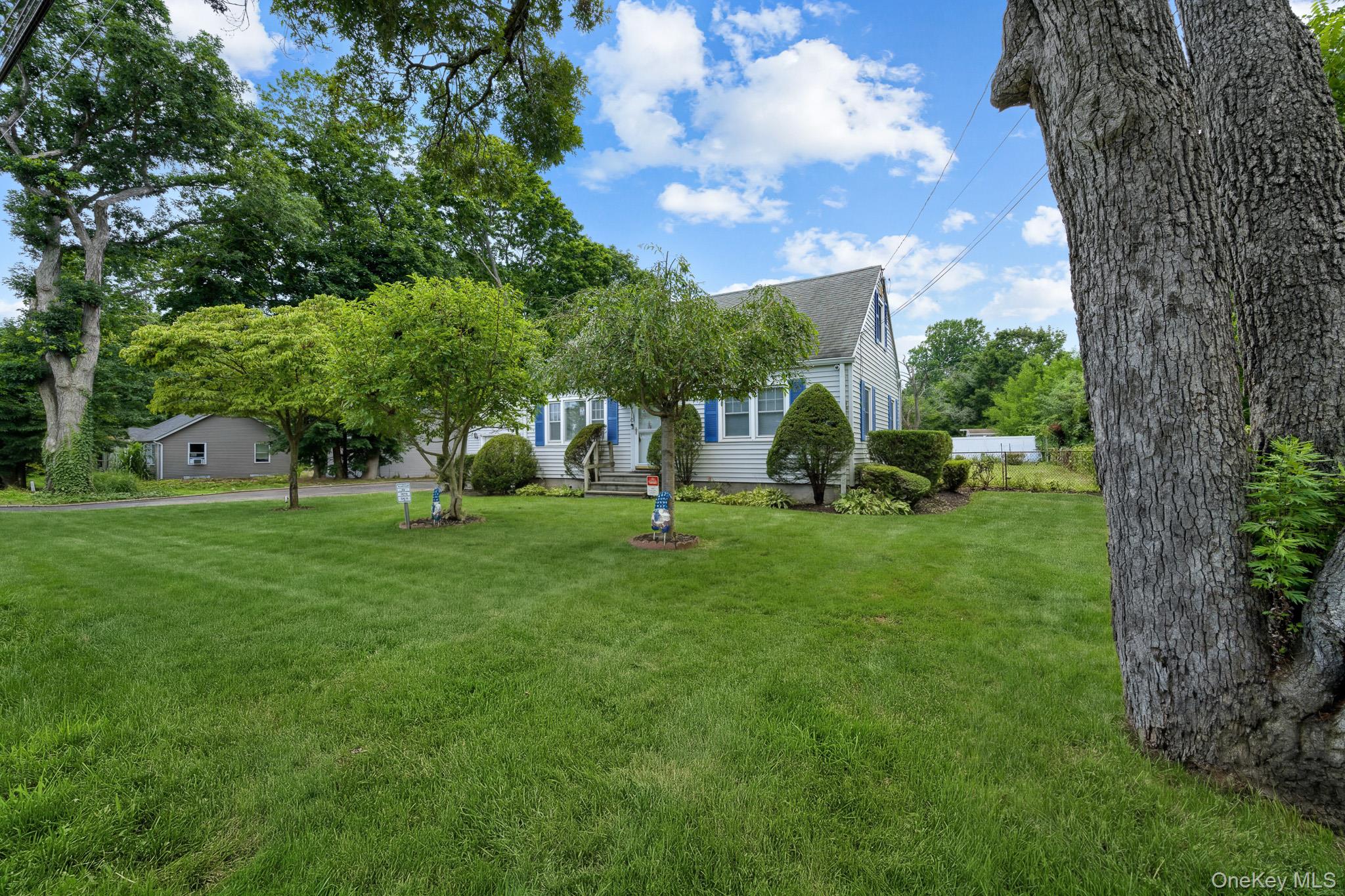 1547 Walt Whitman Road – For Sale photo 8