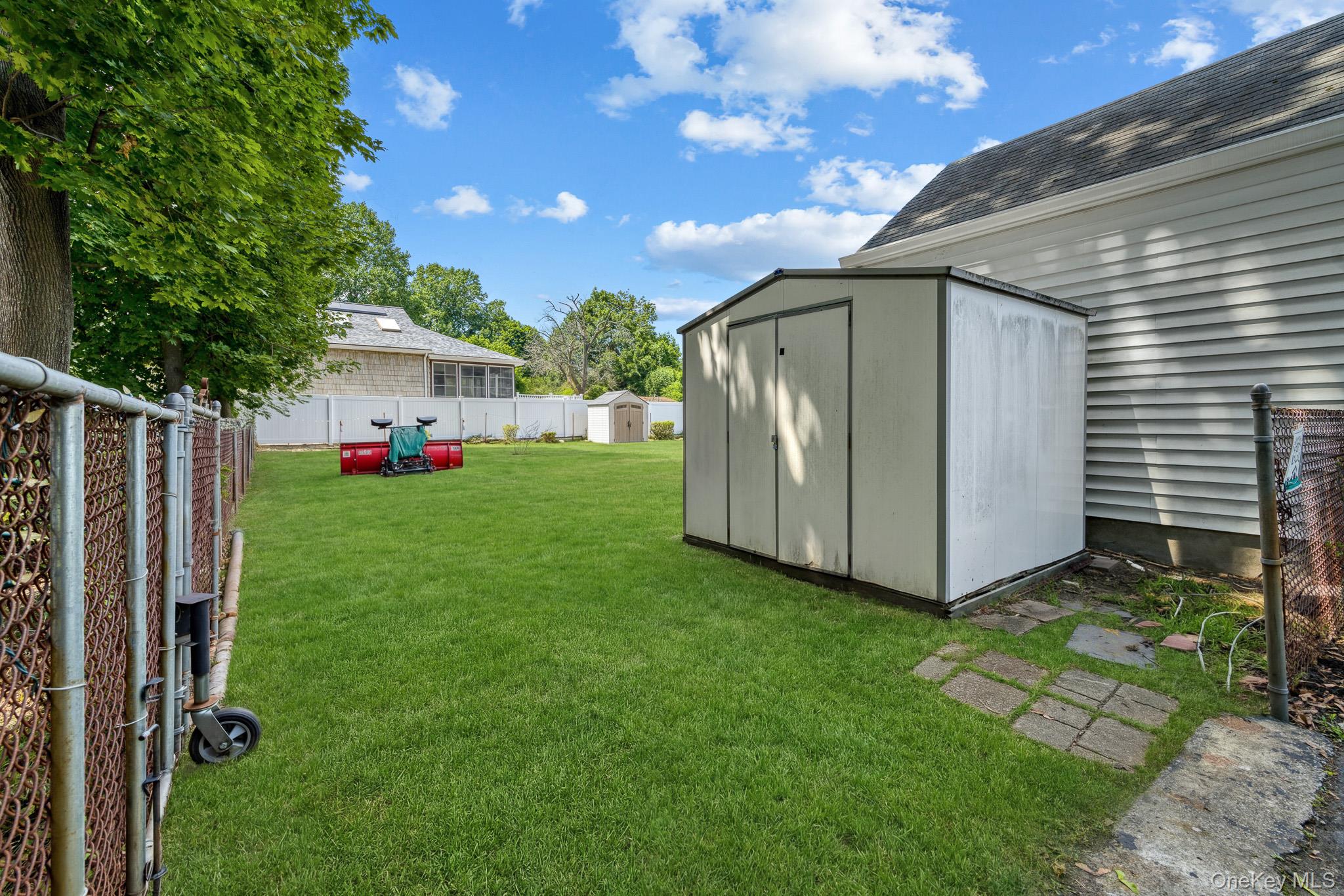 1547 Walt Whitman Road – For Sale photo 13