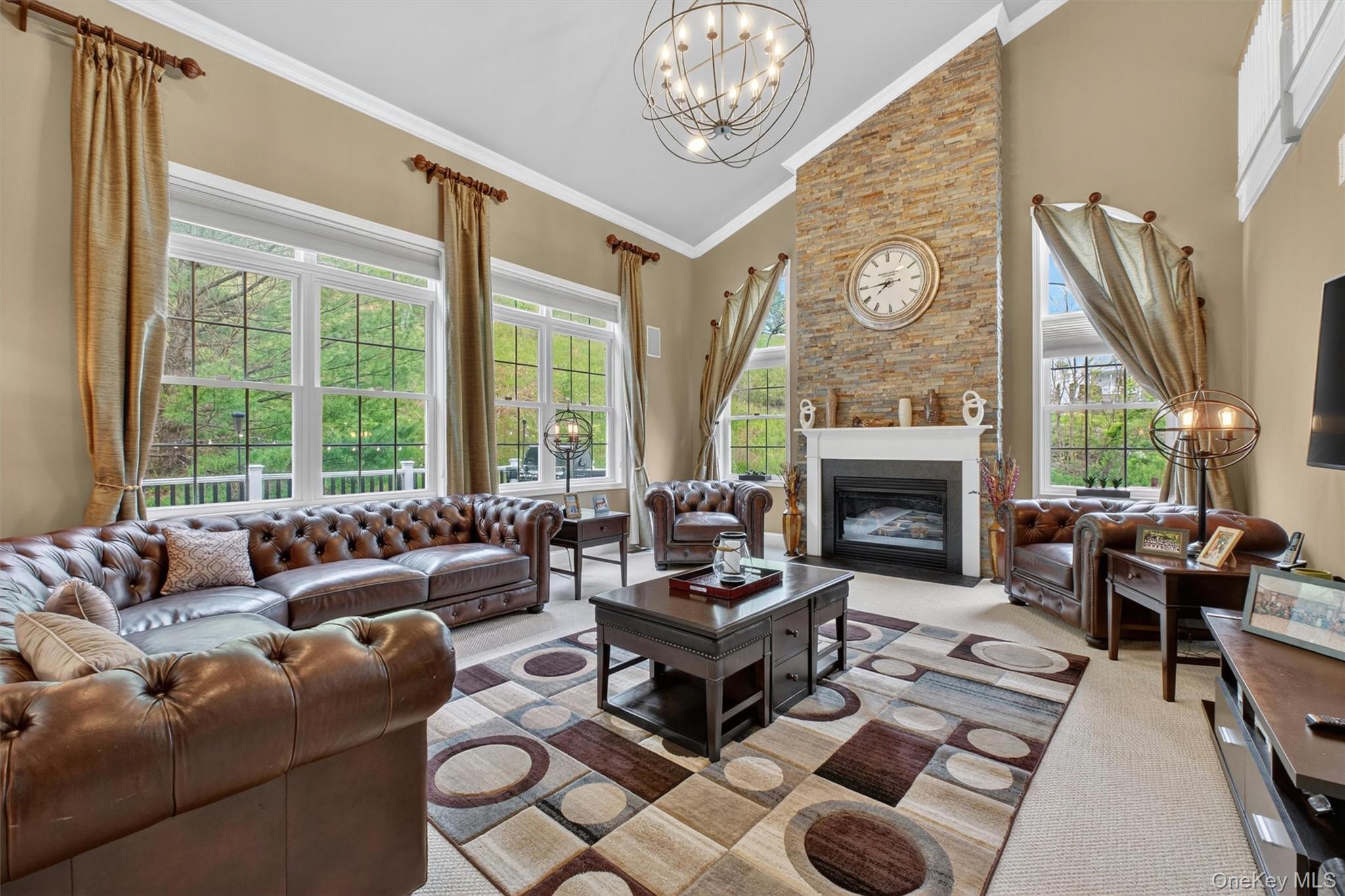 219 Country Club Road – For Sale photo 2