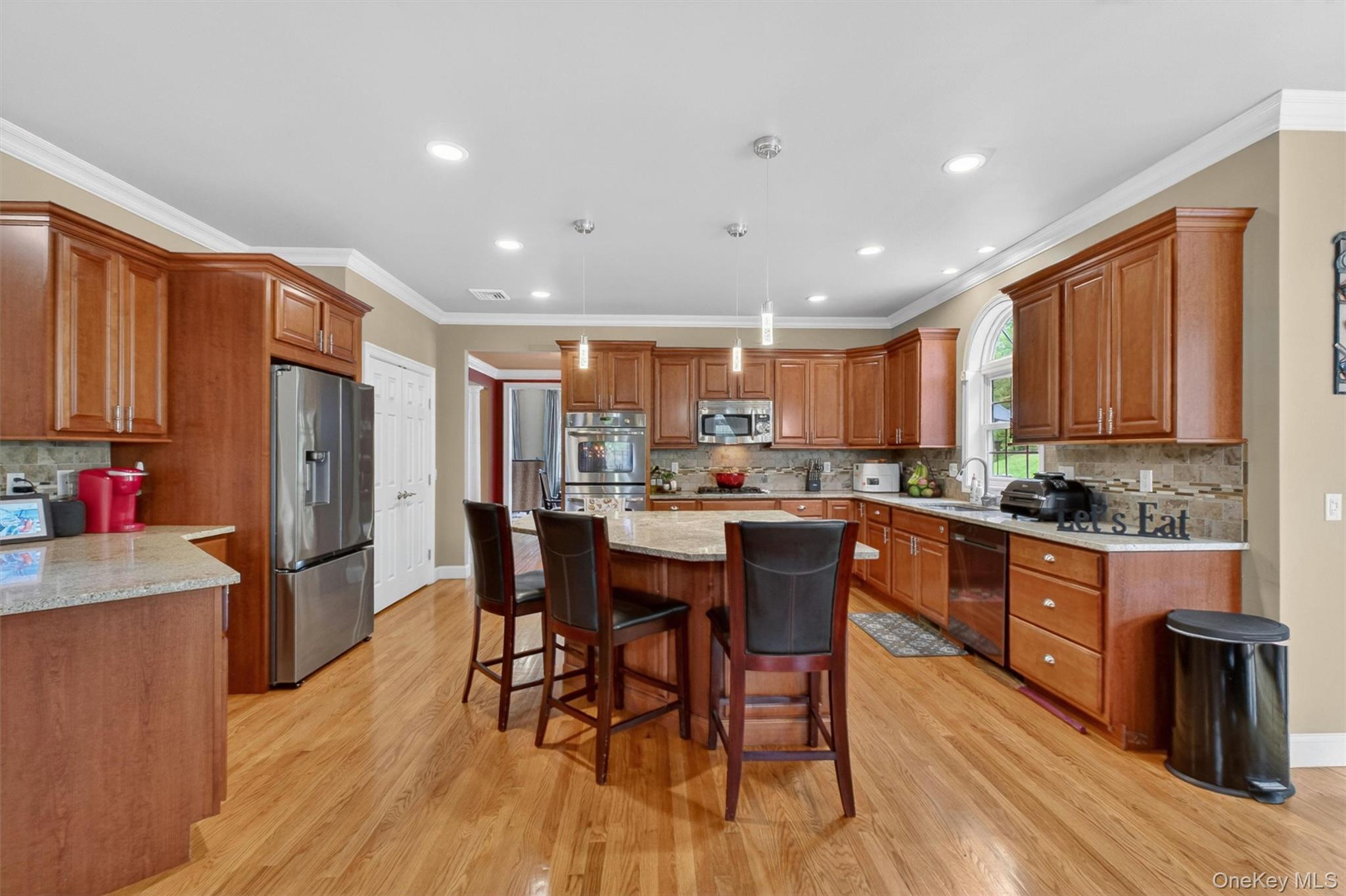 219 Country Club Road – For Sale photo 7