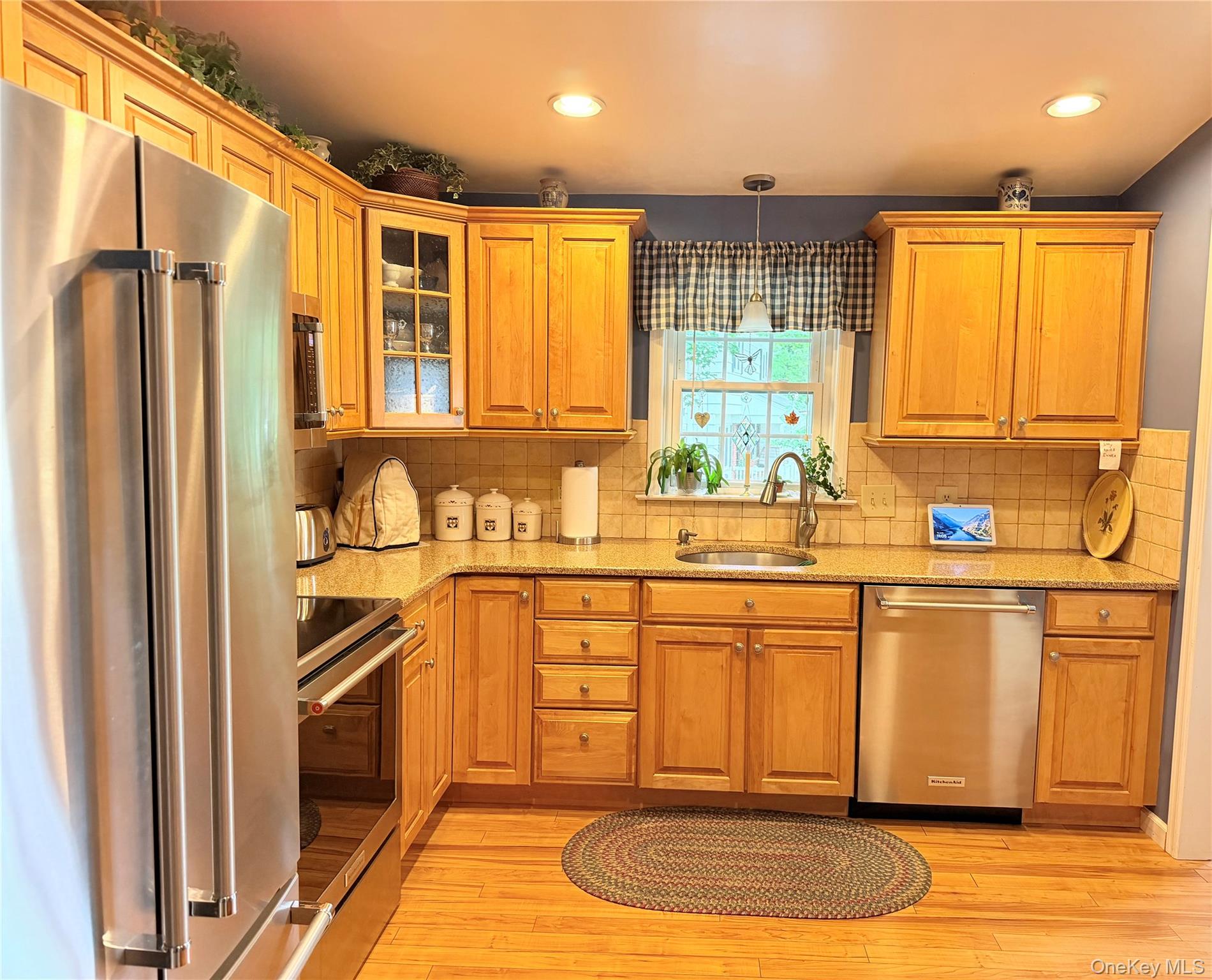 168 Pleasant Avenue – For Sale photo 8