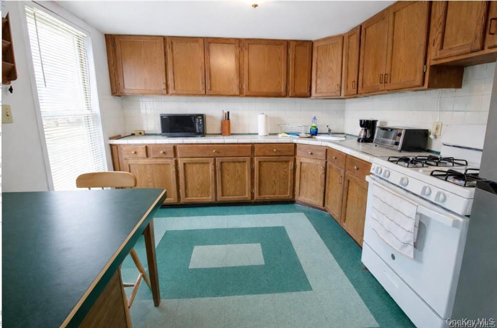 9 Benedict Lane, Unit 5-7 photo 22