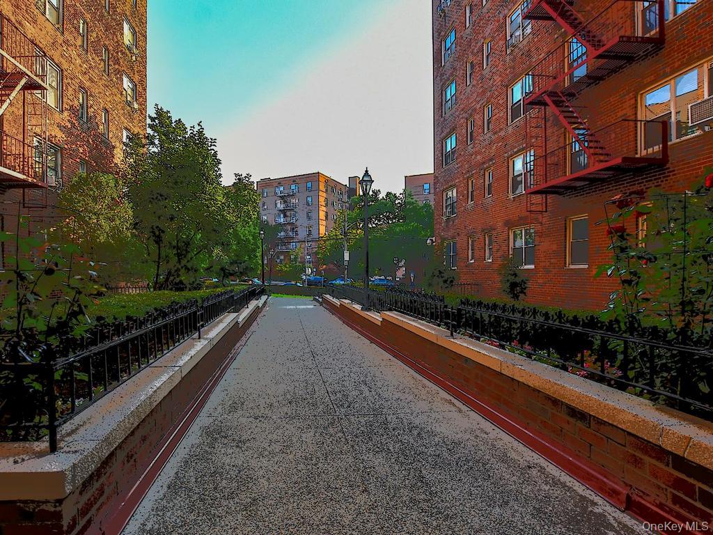 480 Riverdale Avenue, Unit 6H photo 17
