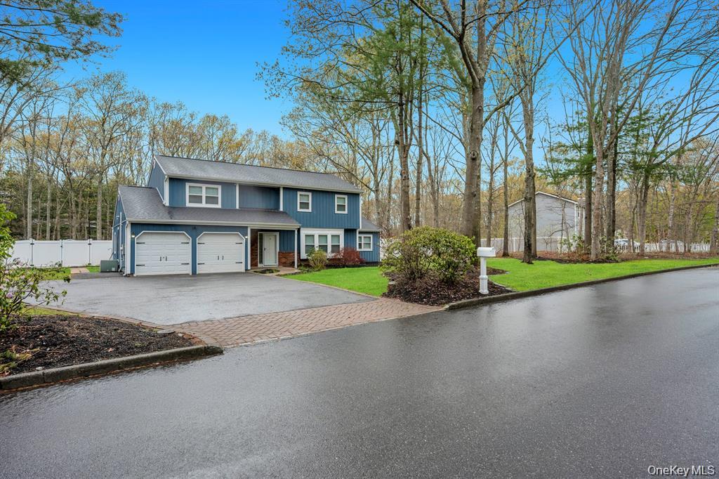 10 Ramblewood Road – For Sale