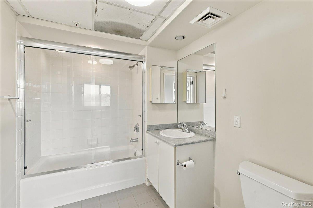 100 Harbor View Drive, Unit 651 photo 15