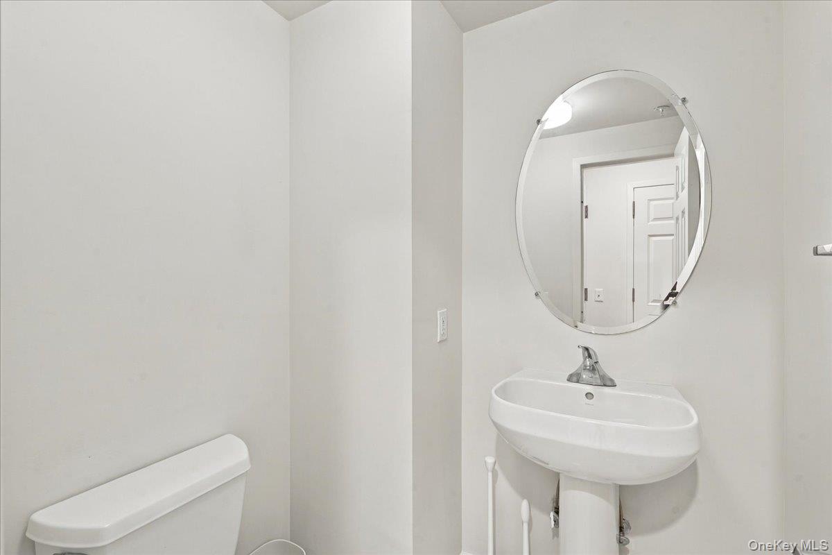 100 Harbor View Drive, Unit 651 photo 9
