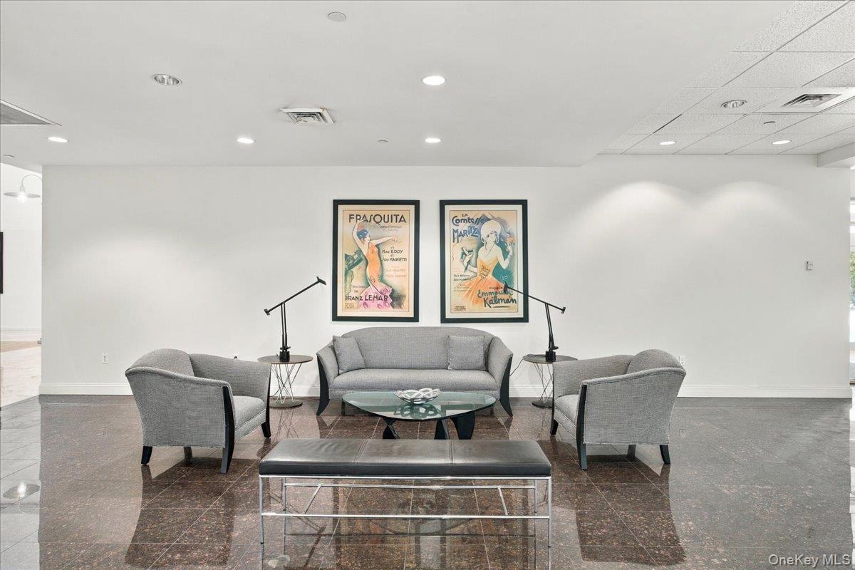 100 Harbor View Drive, Unit 651 photo 26