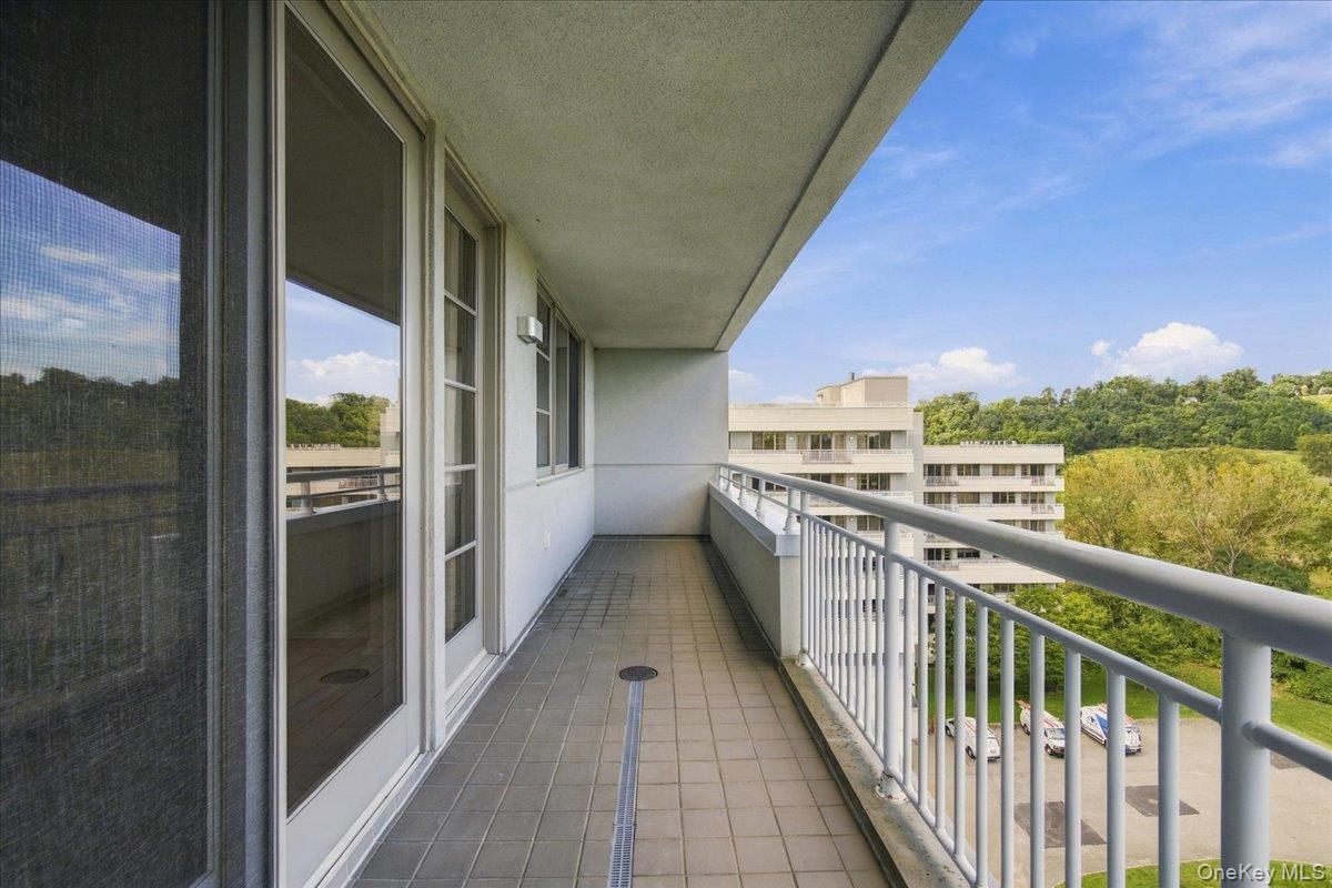 100 Harbor View Drive, Unit 651 photo 21