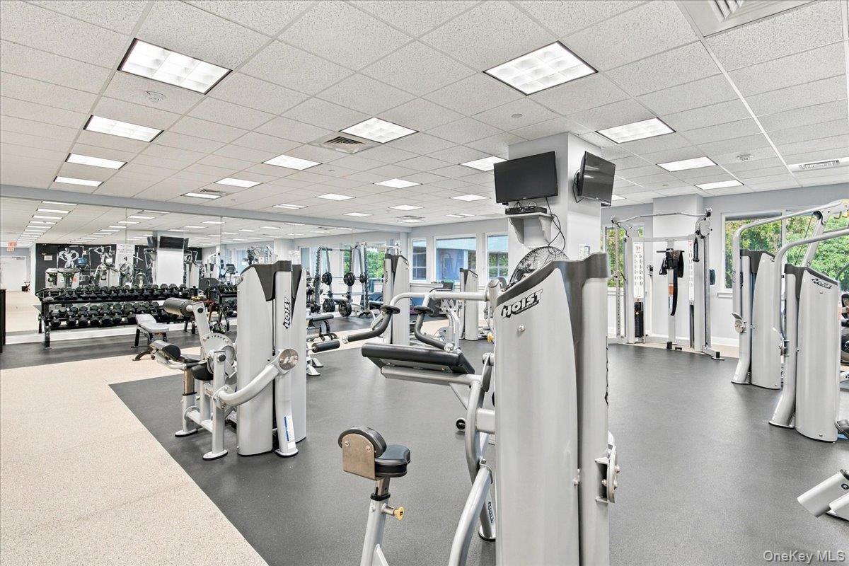 100 Harbor View Drive, Unit 651 photo 32
