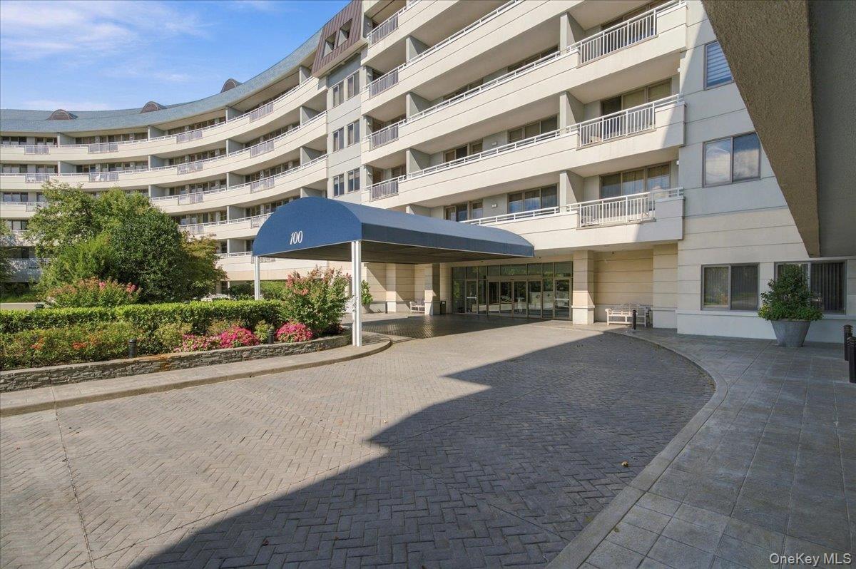 100 Harbor View Drive, Unit 651 photo 2