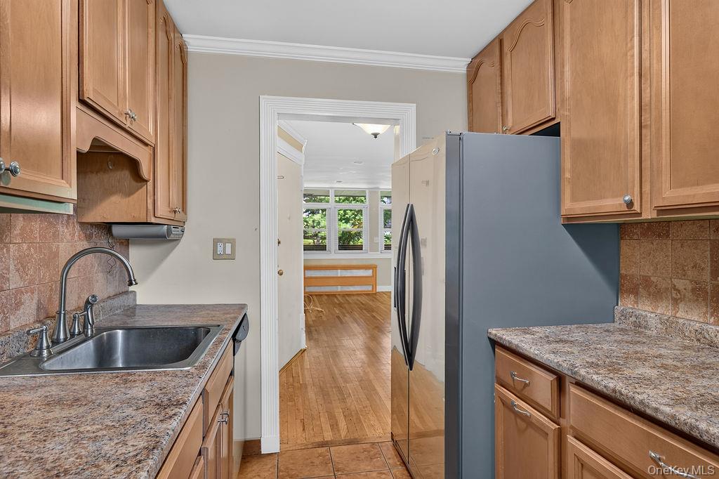 103 Wiltshire Road, Unit D8 photo 15