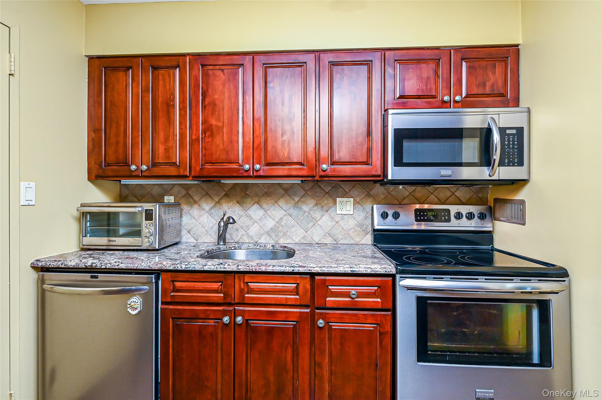 360 Shore Road, Unit 4K photo 8