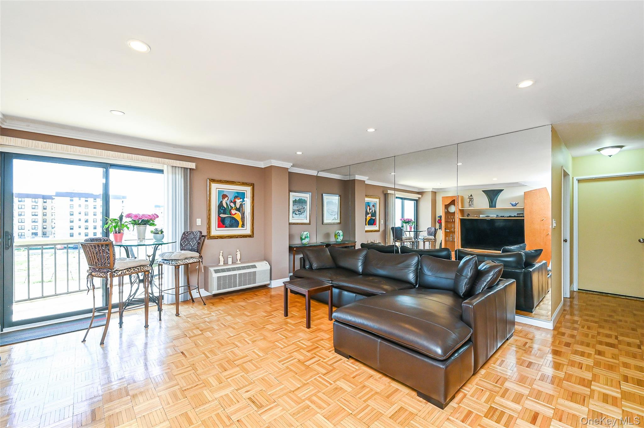 360 Shore Road, Unit 4K photo 18