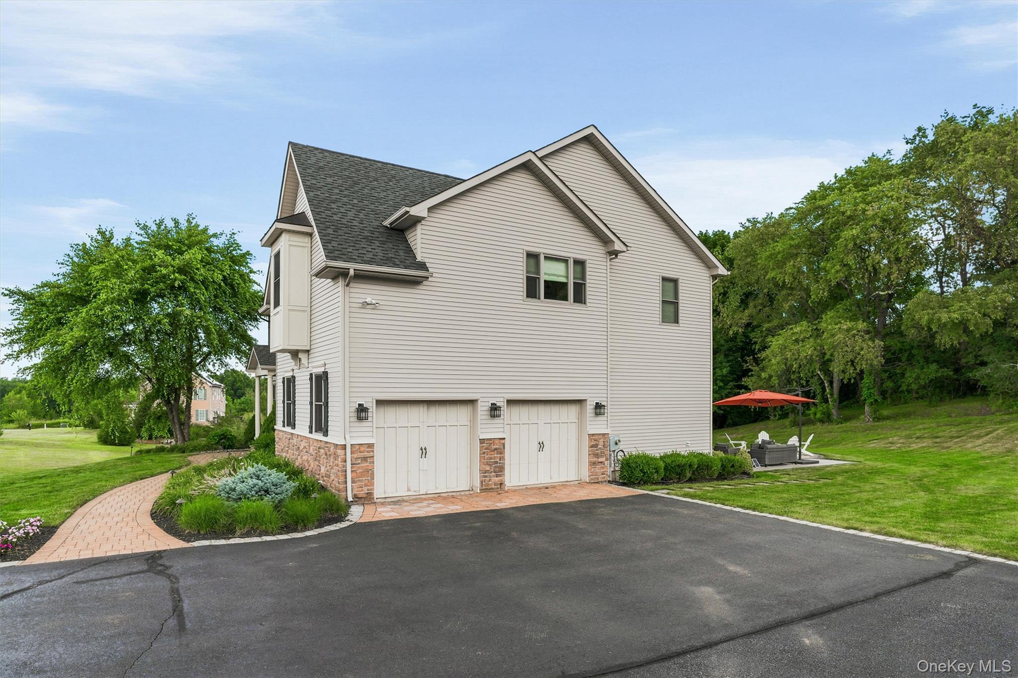 16 Canterbury Lane – For Sale photo 40
