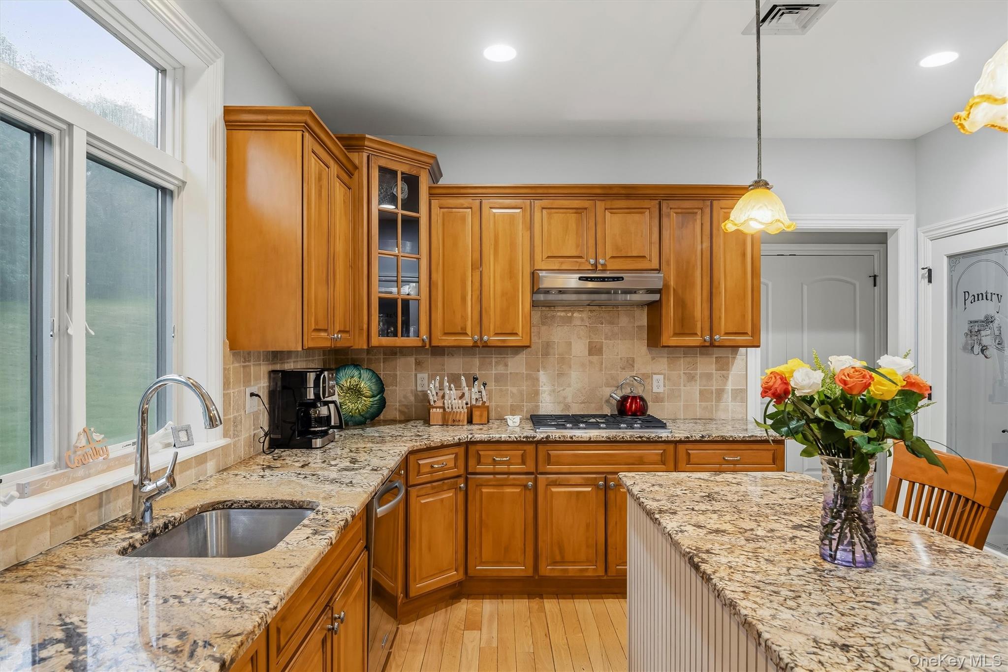 16 Canterbury Lane – For Sale photo 19