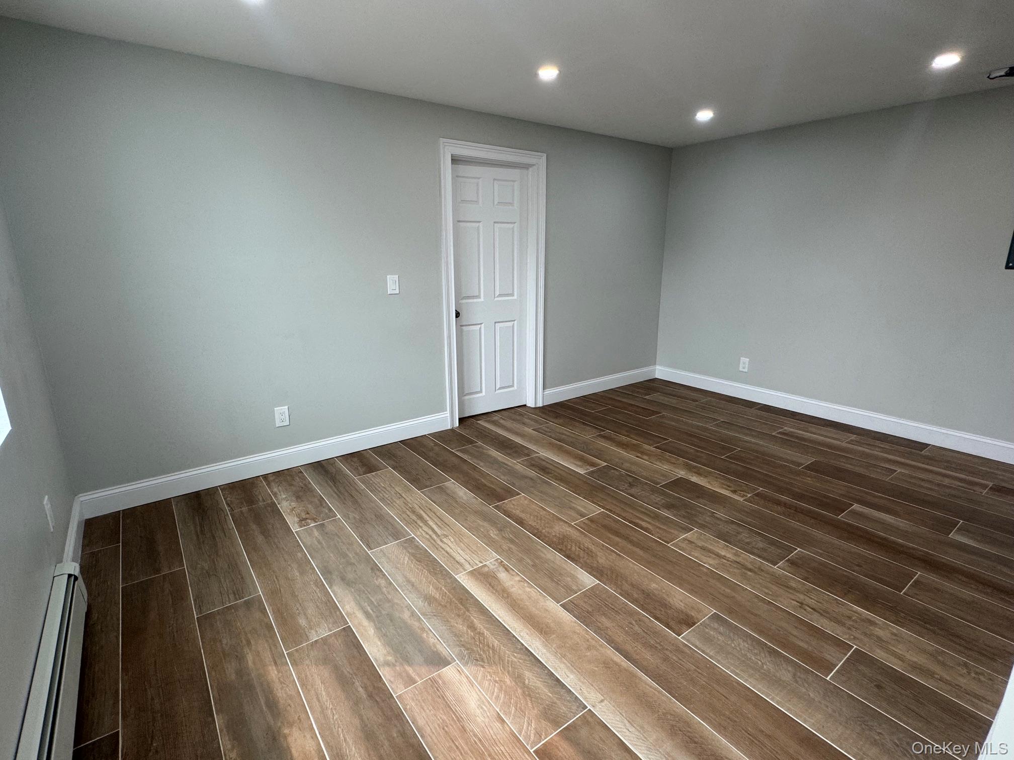 233 Franklin Street, Unit Apt 3