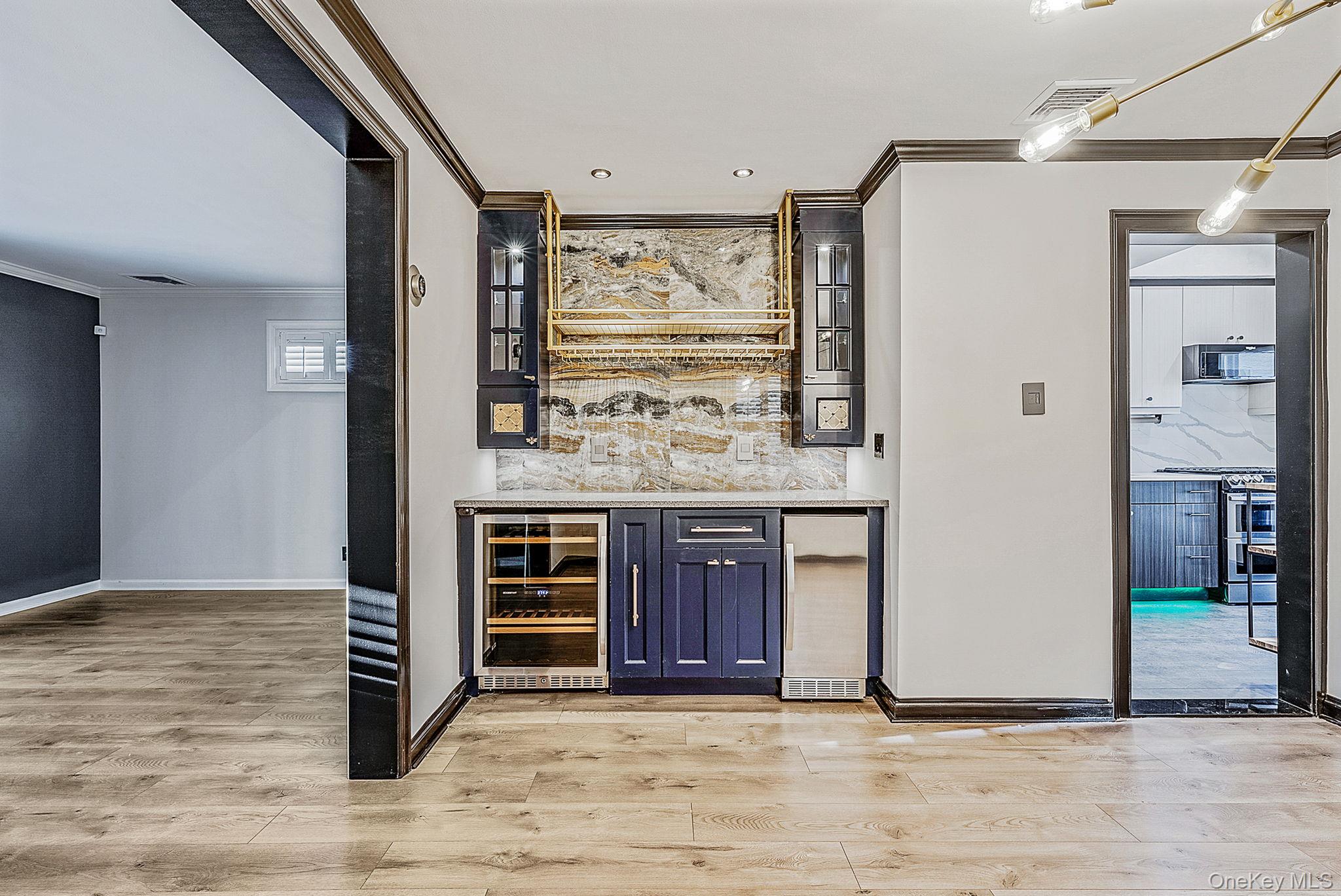 32 Everett – For Sale photo 16
