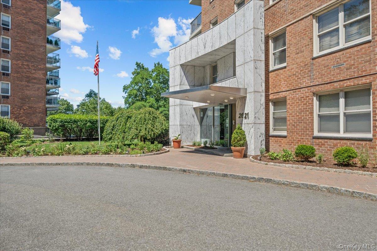 2621 Palisade Avenue, Unit 12C photo 22