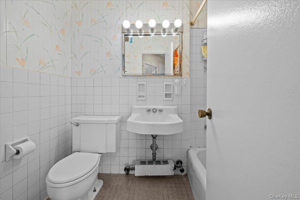 2621 Palisade Avenue, Unit 12C photo 16