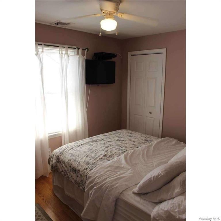 27 Vermont Street – For Rent photo 6