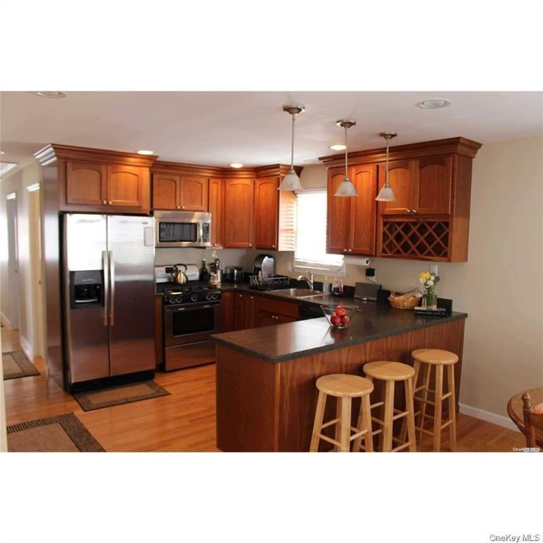 27 Vermont Street – For Rent photo 2