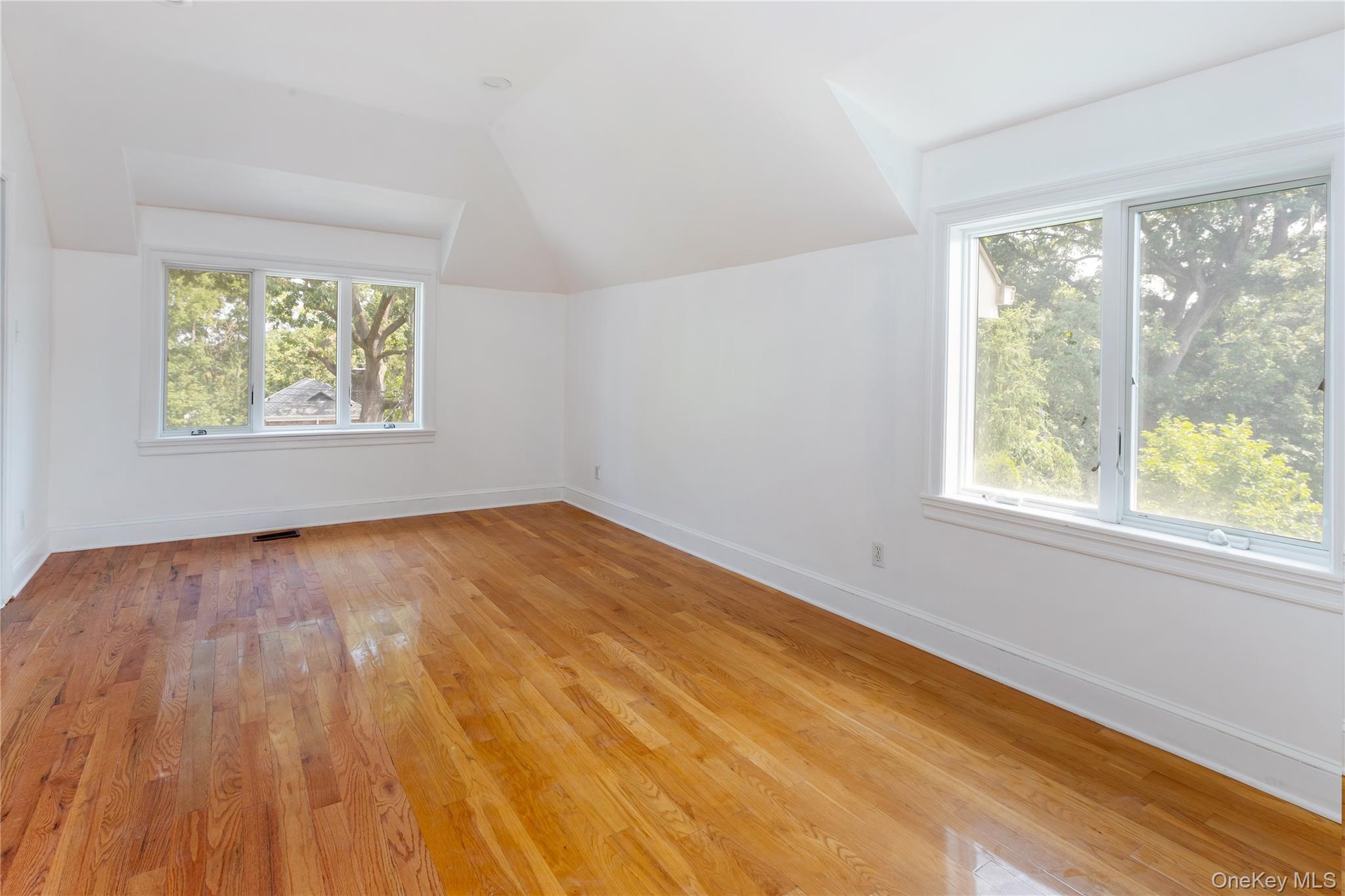 5637 Delafield Avenue – For Sale photo 13