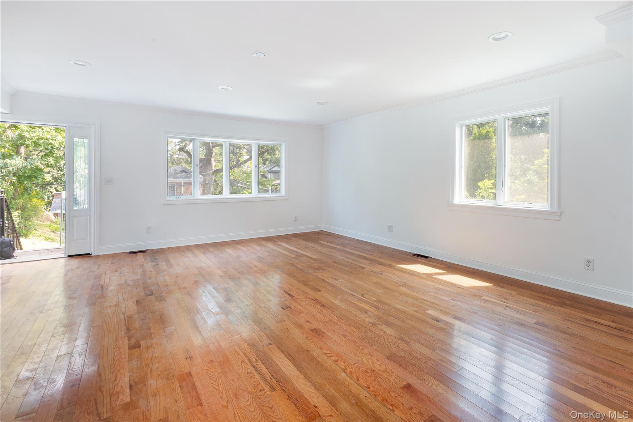 5637 Delafield Avenue – For Sale photo 5