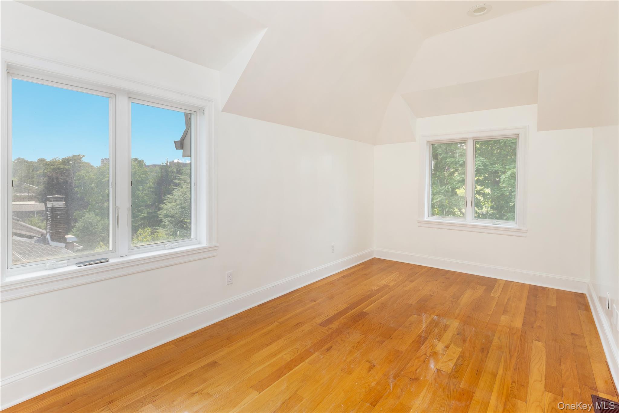 5637 Delafield Avenue – For Sale photo 16