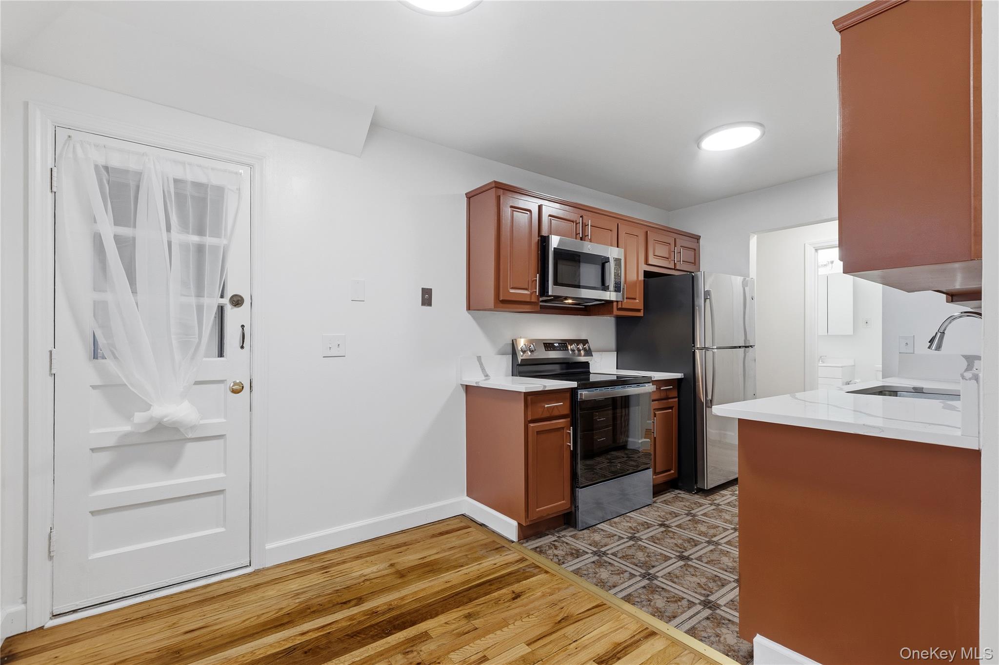 2 Woods End Circle, Unit L photo 9